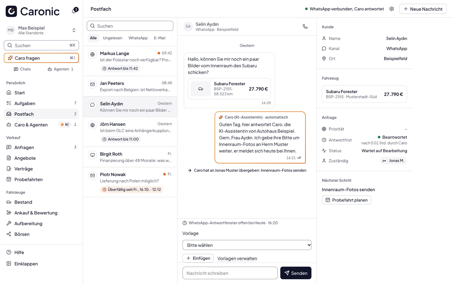 Postfach mit geöffnetem WhatsApp-Gespräch: Kundenfrage zu einem Fahrzeug, automatische Antwort von Caro und Übergabe an einen Verkäufer, Beispieldaten